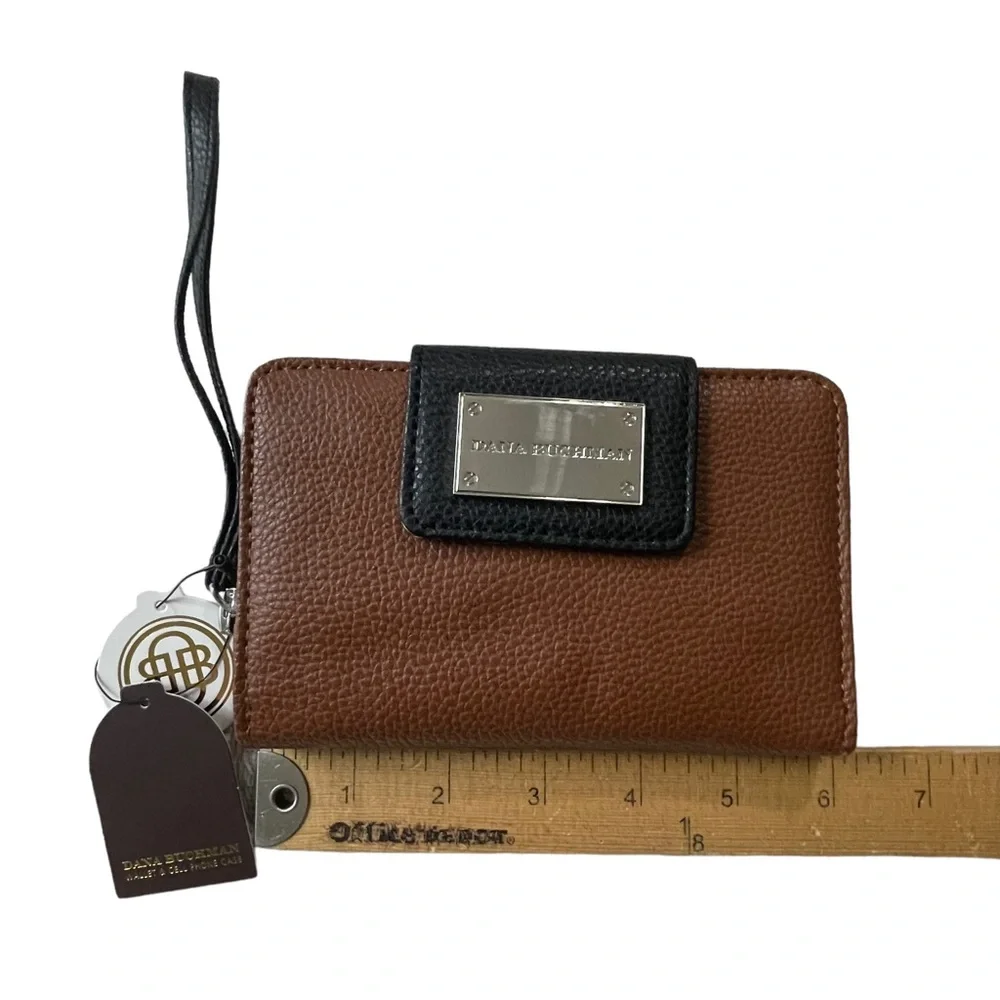Dana Buchman Danielle wristlet wallet
